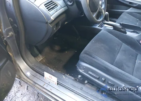 2010 Honda Accord 2.4 Ex z USA, uszkodzony, nr VIN 1HGCP2F79AA067475